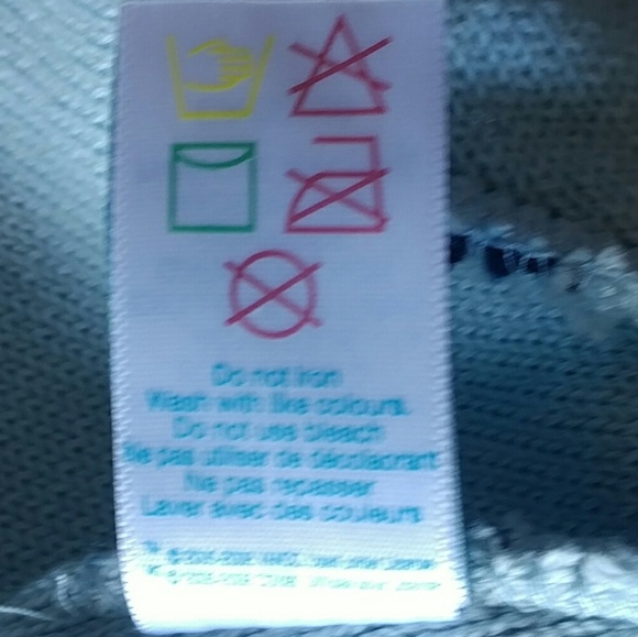 Vancouver 2010 Olympics Youth Hat & Mittens - Picture 5 of 6